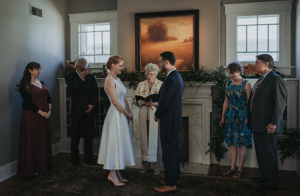 A living room elopement ceremony in Memphis, TN